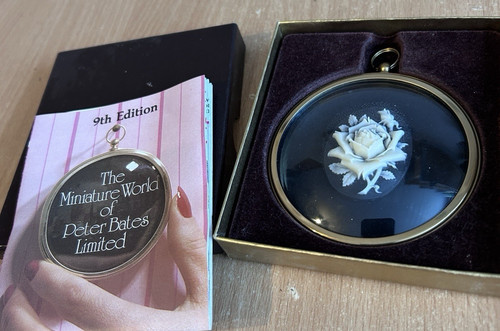 Single rose cameo miniature - rose,