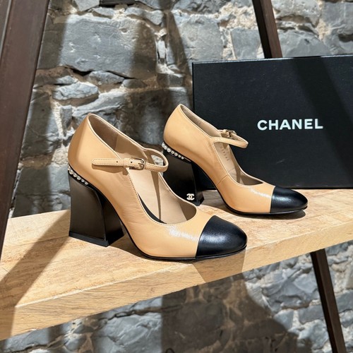 Chanel 2022 beige black - beige,