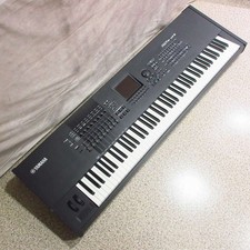 Yamaha MOTIF XF8 88-Key