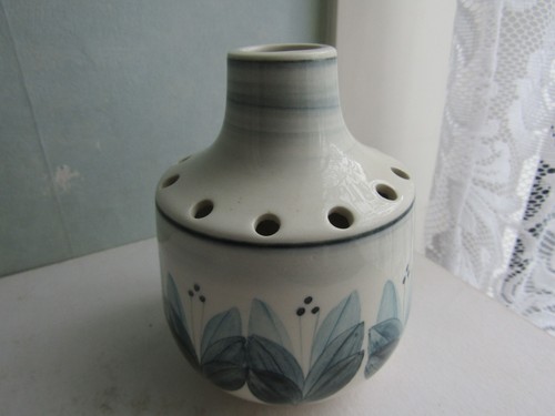Vtg 1970s jersey pottery - jersey, posy