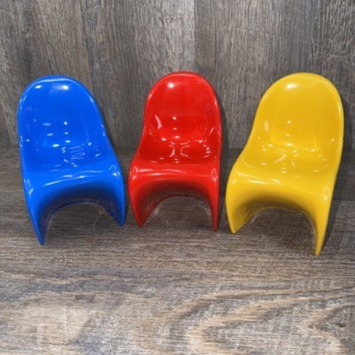 Plastic vitra design museum - vitra,