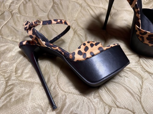 Lady leopard print - leopard,