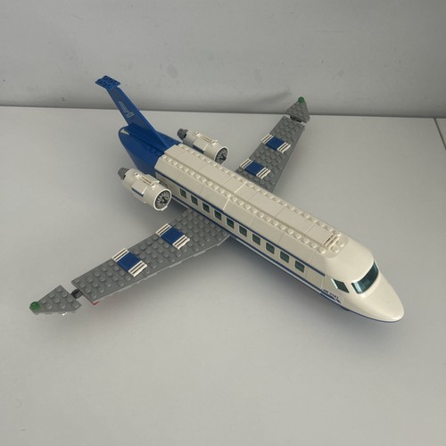 Lego city 3181 passenger plane - passenger,