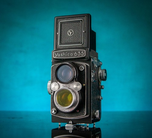 Yashica 635 tlr medium - medium, format