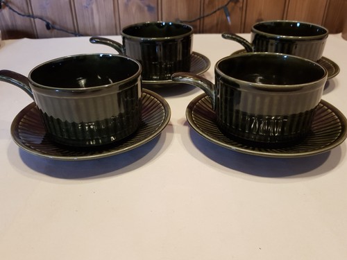 Fluted ceramic green - 4,