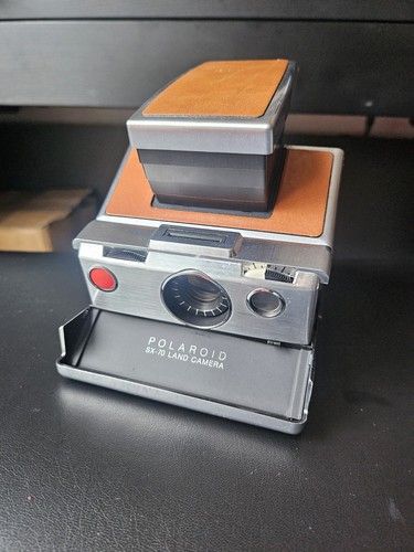 Polaroid land camera - sx-70,