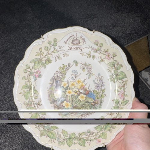 Royal doulton bramley hedge - doulton,