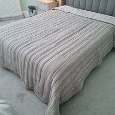 White Company Luxurious King