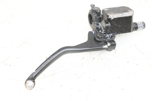 Front brake master cylinder - front,