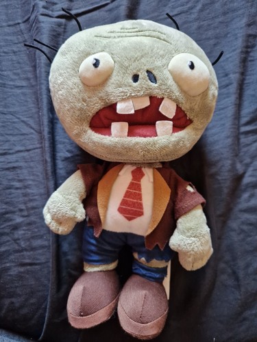 Zombie suit plants vs - in,