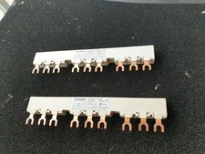SIEMENS 3VU9135-1AB03 BUSBAR LINE SIDE FEEDER 2/pk (R1S1.6B1)