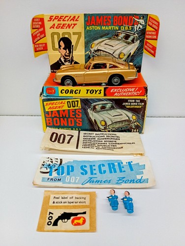 Corgi toys 261 - corgi, bond