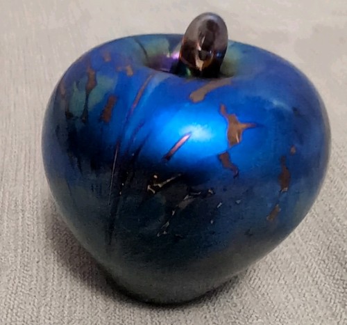 Adrian sankey iridescent - iridescent, blue