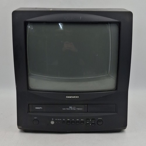Daewoo crt vcr combo - tv,