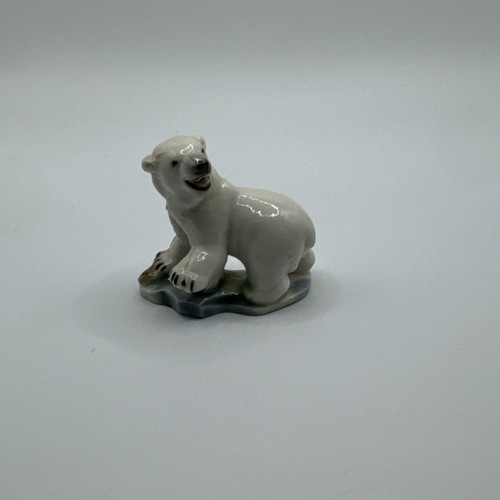Wade whimsie polar bear - wade,