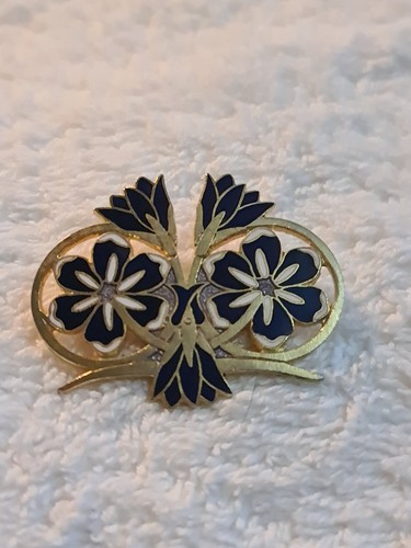 Crown fish vintage brooch - crown,