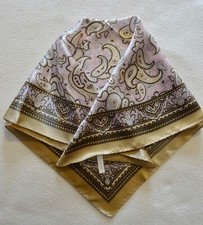 VINTAGE SILK SCARF 22"x22"