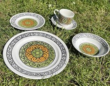 30 Piece Kathie Winkle