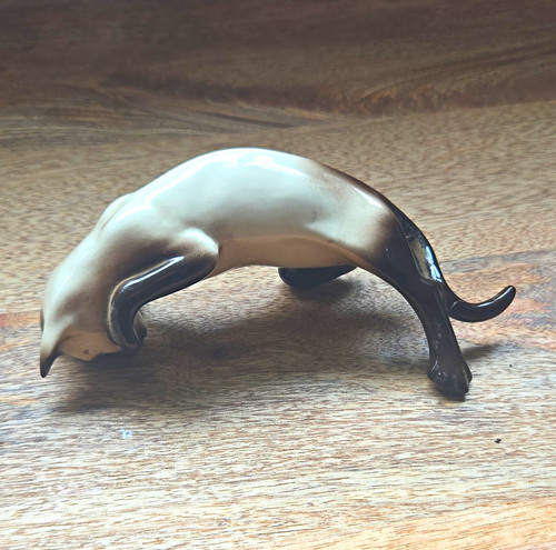 Beswick england cat figurine - cat,