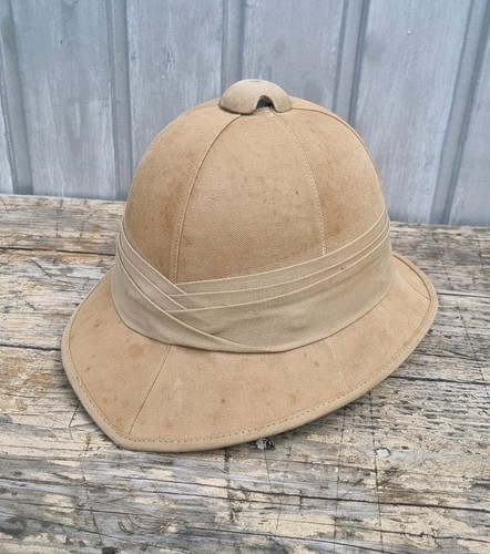 Genuine ww2 british army pith - british,