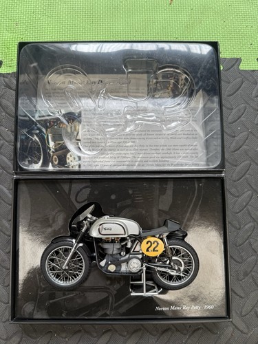Mini champs scale norton - 1/12,