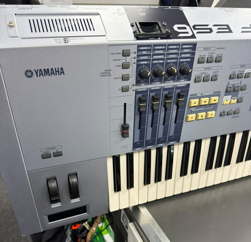 Yamaha motif es6 - motif,