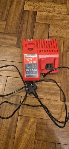 Milwaukee m12 18c - m12, 12v