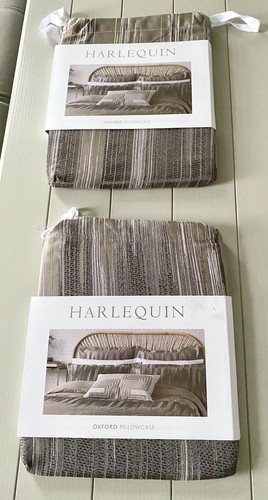 Set harlequin motion - of,