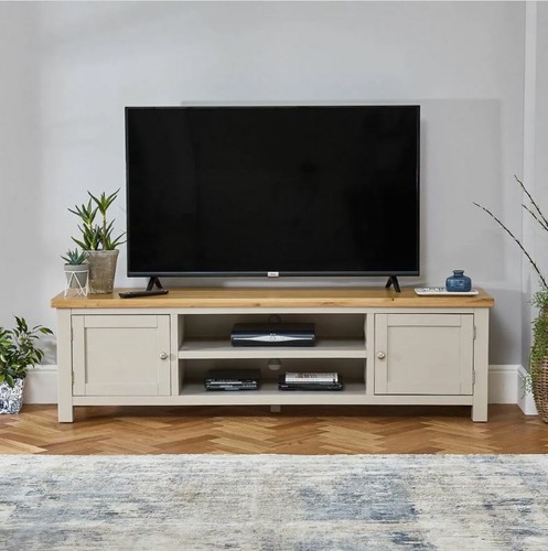 Widescreen unit cotswold - widescreen, tv