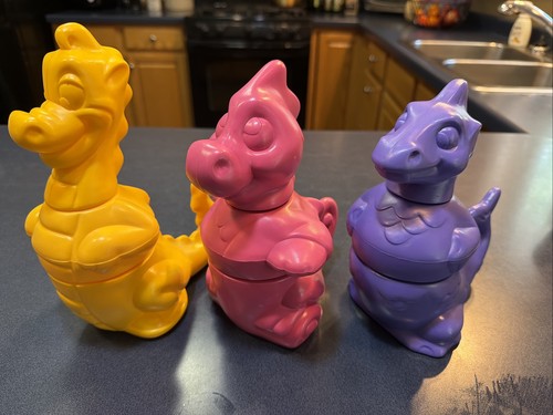 Tupperware dinosaur dragon mix - tupperware,