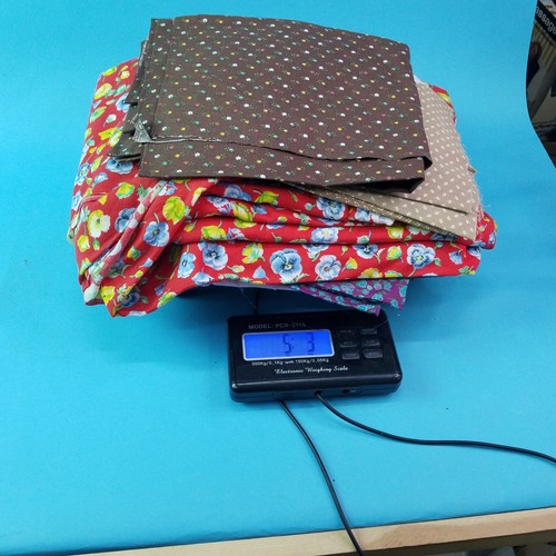Fabric remnant lot - fabric, true