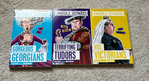 Horrible histories book set - horrible,
