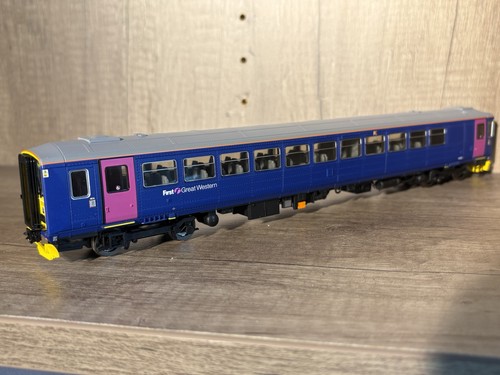Hornby r3352 gauge class - hornby,