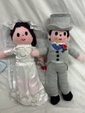 Knitted Bride And Groom Dolls