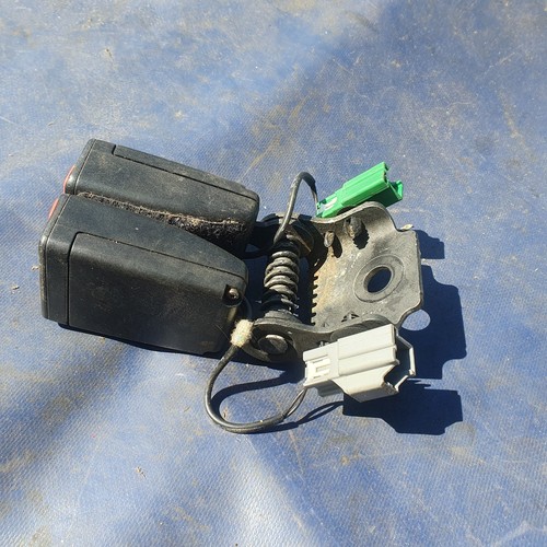 Range rover evoque seat belt - range,