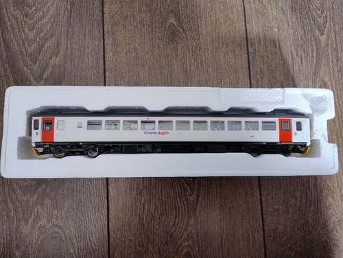 Hornby class 153 - single, car