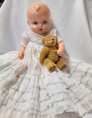 Lovely vintage roddy baby - lovely,