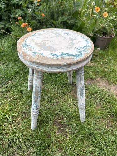 Chippy painted antique rustic - chippy,