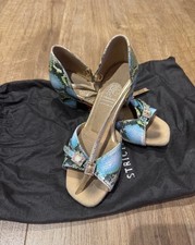 Supadance Juvenile Shoes Size