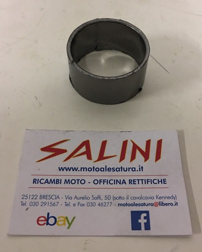 Reduction exhaust bushing
