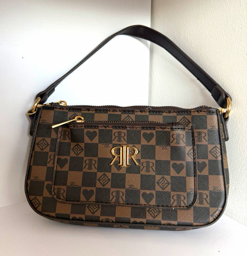 River island small - river,