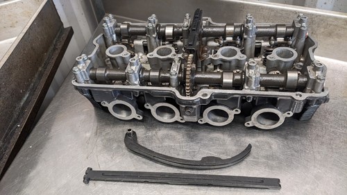 Suzuki gsxr750 cylinder head - suzuki,