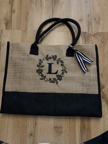 Jute tote bag with makeup - jute,