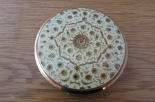 Beautiful Vintage Stratton