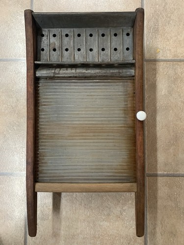 Washboard shelf cabinet - shelf,