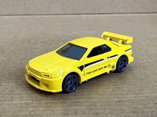 Hot wheels nissan - hot, r32