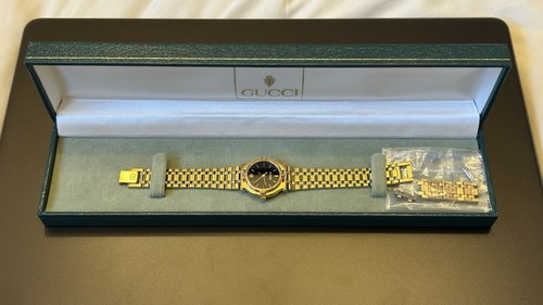 Vintage ladies gucci watch - vintage,
