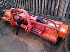 Tierre Leona 300 Flail Topper