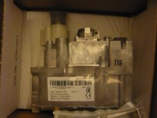 GENUINE HONEYWELL   GAS VALVE V4600A1023 BRAND NEW