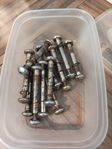 Bugaboo axles bolts front - bugaboo,